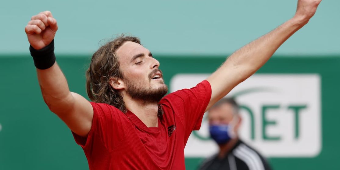 The tennis news (but not only) of the week : a Greek God, some skinned kings and a giant rabbit