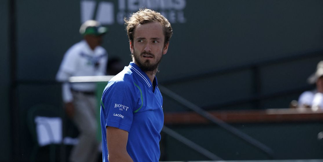 Medvedev : &laquo; Est-ce que je me sens bien &agrave; propos de tout &ccedil;a ? Pas tout &agrave; fait. Mais je ne pense pas non plus avoir trich&eacute;  &raquo;