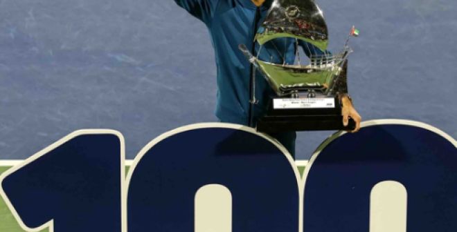 Roger Federer franchit le mur du 100 !