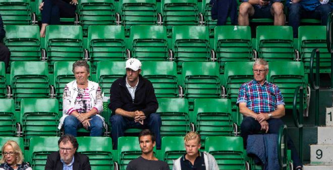 Stade à moitié vide ou plein ?